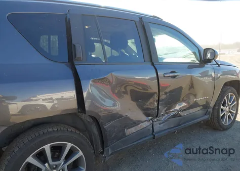 2017 Jeep Compass High Altitude 4X4 z USA, uszkodzony, nr VIN 1C4NJDEB2HD100335